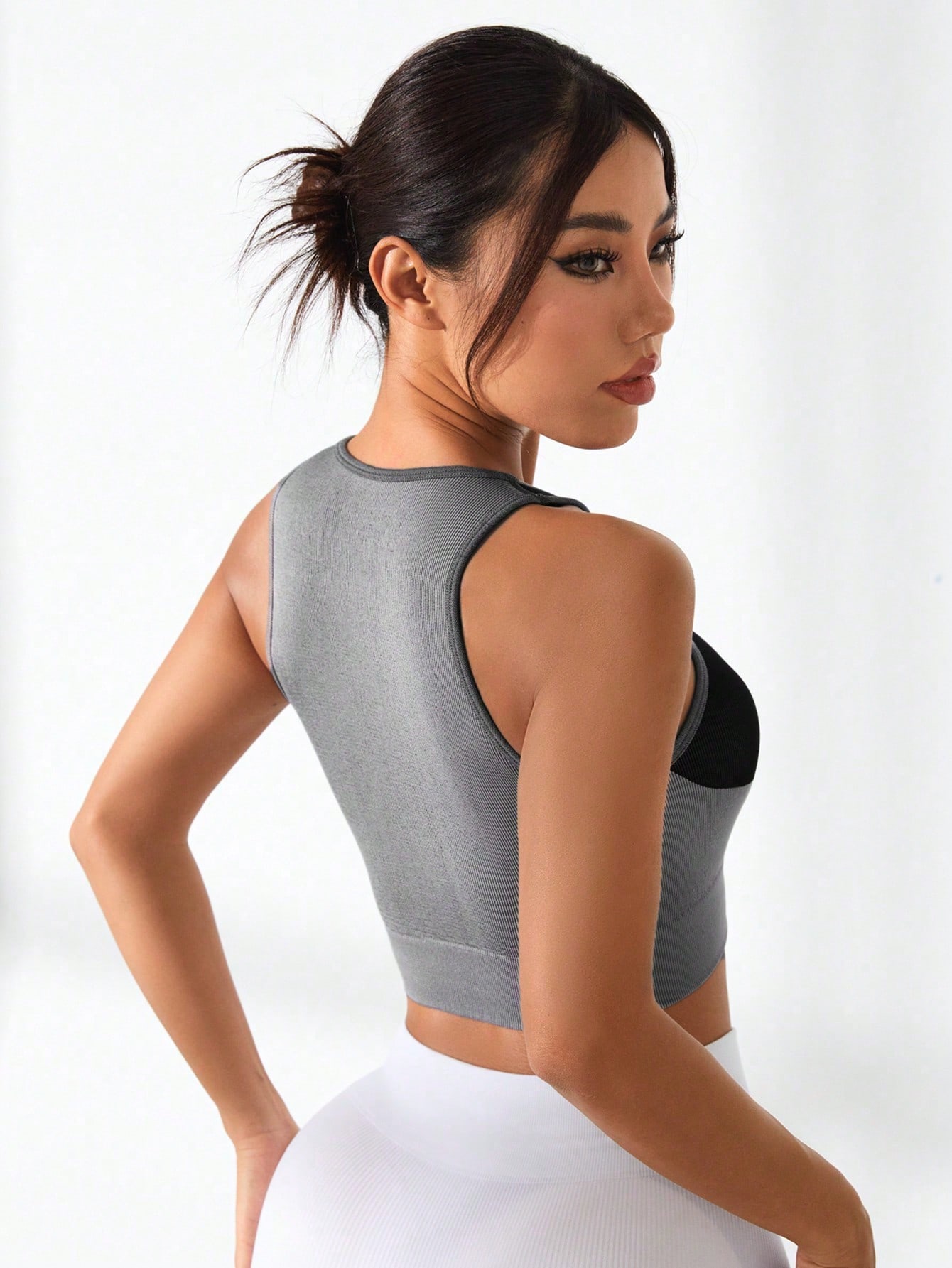 여성 컬러 블록 크로스 라인 리브드 크롭 탱크탑 레이서 - Tank Top Ribbed 리뷰 및 가격