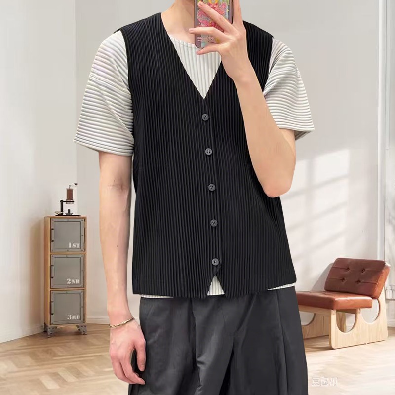Miyake Pleated Original Unders - Undershirt Crew Neck 리뷰 및 가격